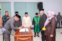 Wali Kota Ternate H. M. Tauhid Soleman saat melantik 11 pejabat di lingkungan Pemerintah Kota Ternate, Kamis (1/10/2026).