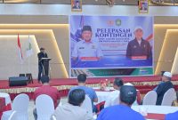 Ketua Pertina Provinsi Maluku Utara, Nasri Abubakar memberi sambutan di pelepasan atlet tinju Kejurnas Tinju Junior, Youth, dan Elite 2026.